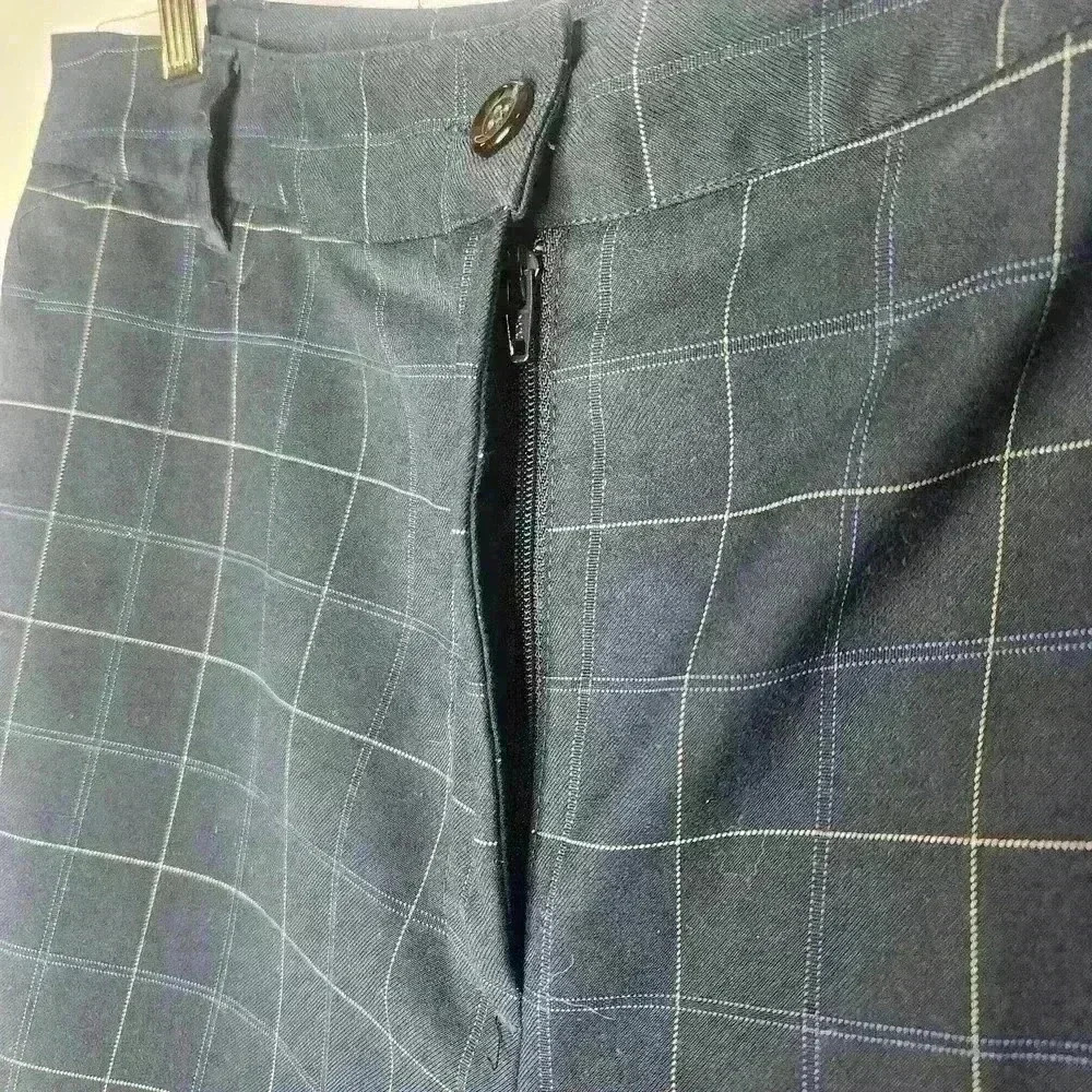 EP pro women's navy blue plaid golf shorts size 10 - Picture 5 of 9